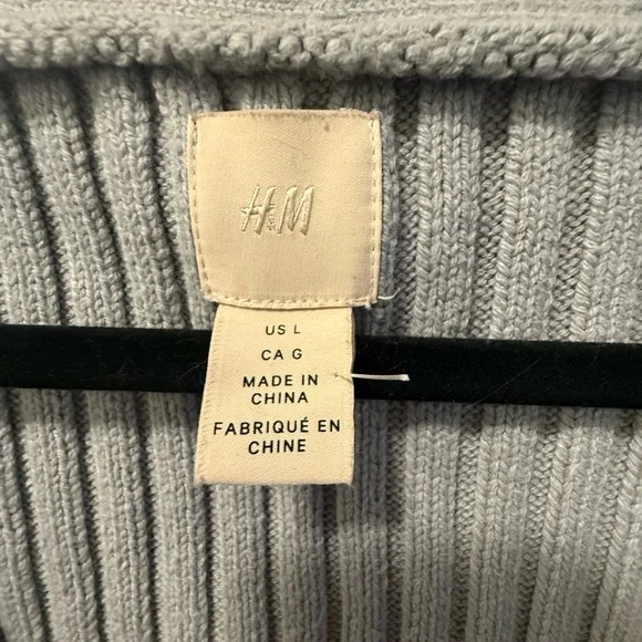 H&M Light Gray Cropped Ribbed Cardigan - Picture 2 of 4